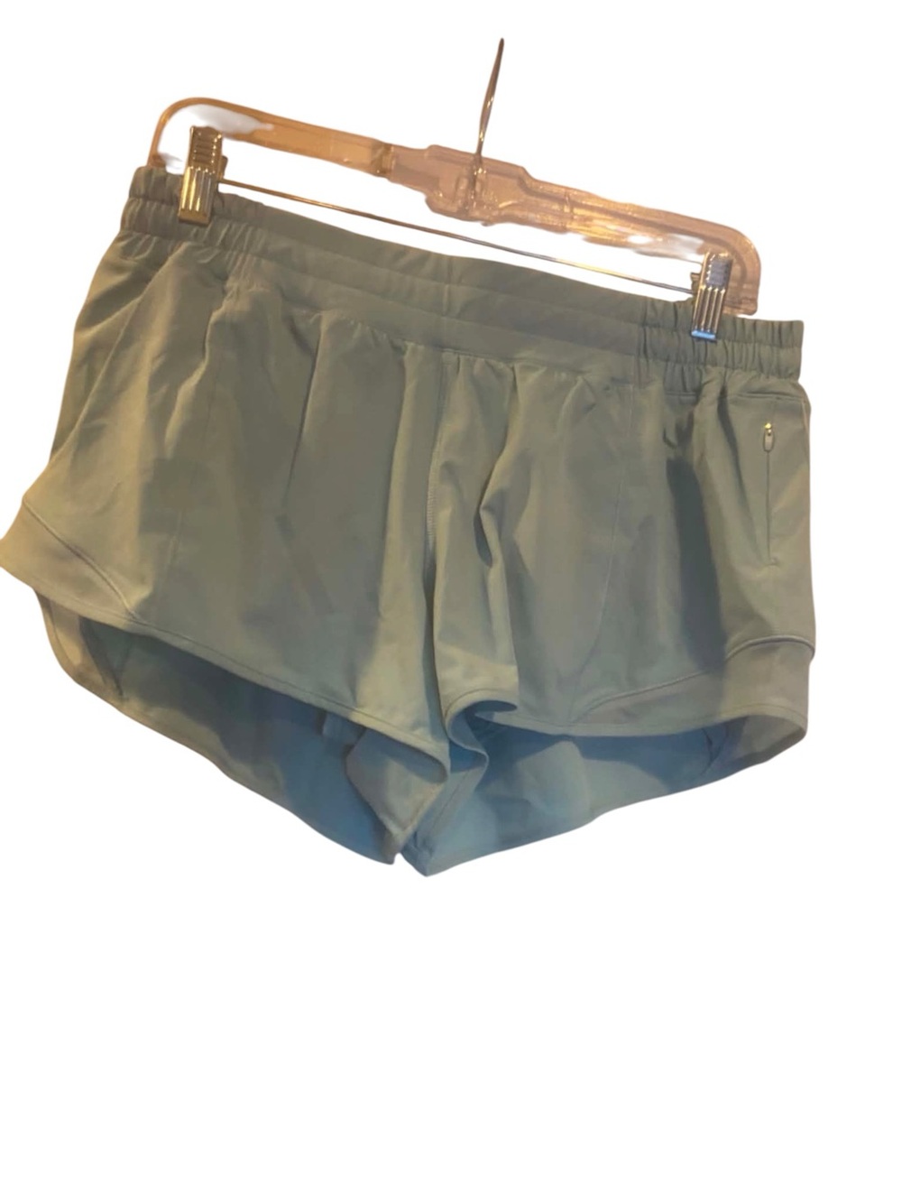 NWT Lululemon Hotty Hot LR Short 2.5” lined Size 12 SEA-FOAM